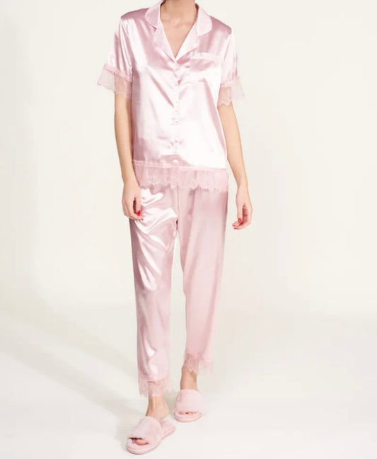 Pyjama Femme Satin Rose – Ensemble de Nuit Élégant avec Dentelle